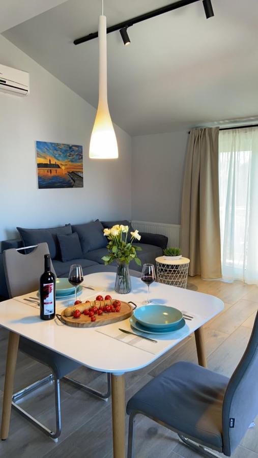 Apartmani Zuzic Porec Esterno foto