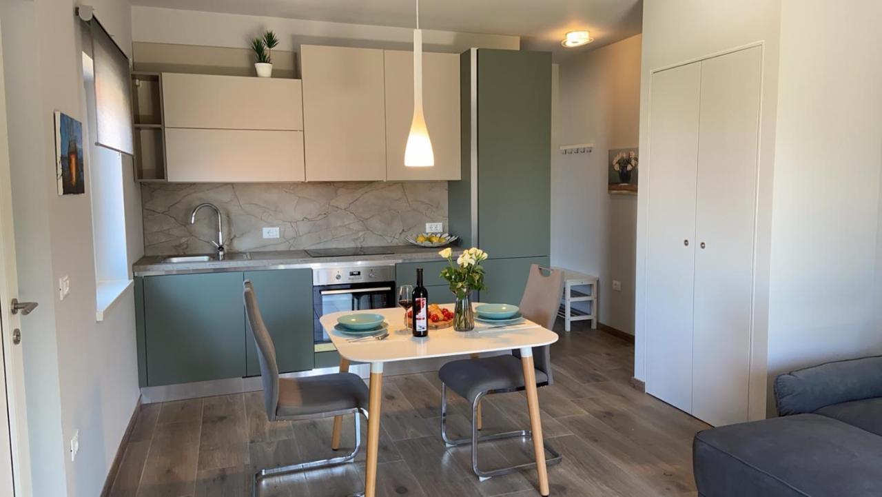 Apartmani Zuzic Porec Esterno foto