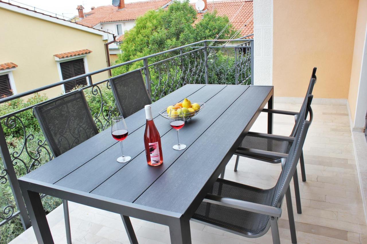 Apartmani Zuzic Porec Esterno foto